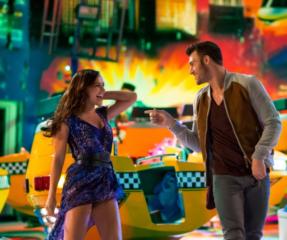 TikTok: показываем, как повторить самые популярные танцы из «рекомендаций»