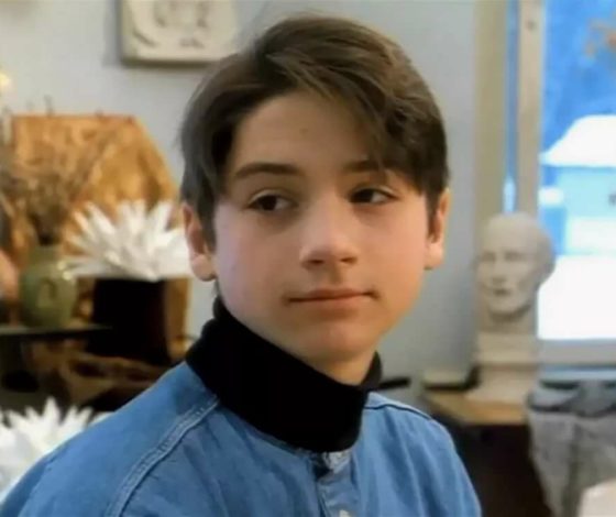 «Мальчишки и девчонки, а также их родители»: показываем, как сейчас выглядят звезды «Ералаш»