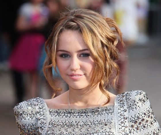 Вспомнить все: как звезды Голливуда выглядели в 17 лет