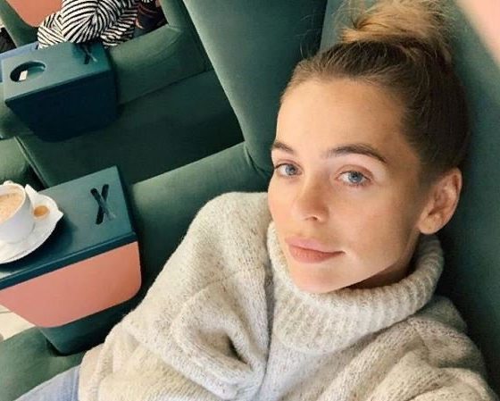 «Я красивая женщина»: Анна Хилькевич объяснила свое поведение на пресс-конференции Путина