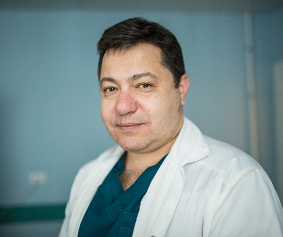 Вопиющий случай: в Санкт-Петербурге увольняют кардиохирурга, который проводит уникальные операции детям