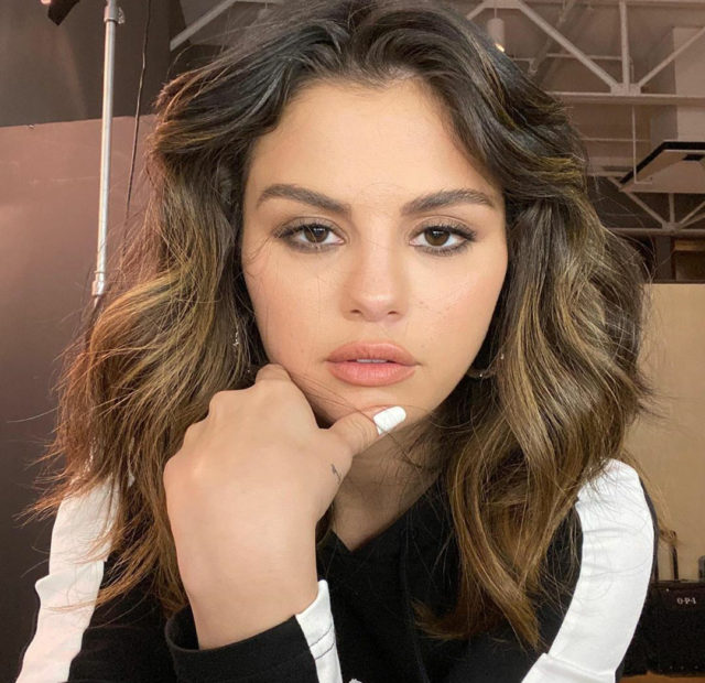 Selena Gomez на модной вечеринке без белья (ФОТО) | Порно на Приколе!