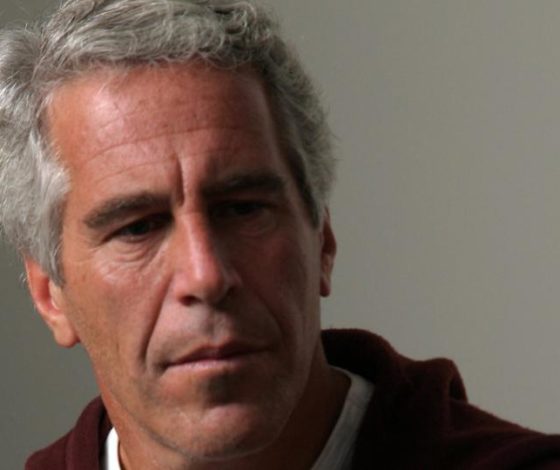 Новый скандальный сериал Netflix о покончившем с собой миллионере: «Джеффри Эпштейн: отвратительный богач»