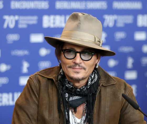 Признание: Джонни Депп давал дочери запрещенные вещества