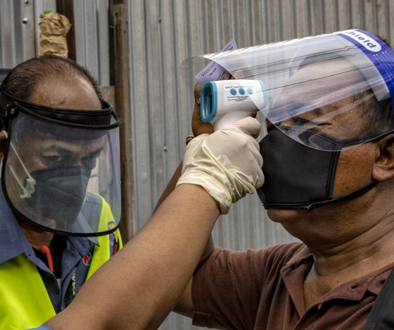 14 июля и коронавирус: около 13,5 миллионов зараженных в мире, чуть больше 6 тысяч инфицированных в России за сутки, власти Казахстана продлили карантинные меры