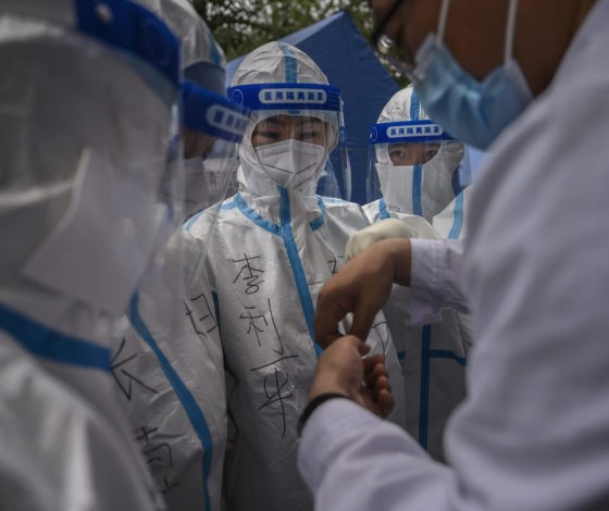 23 июня и коронавирус: больше 9,1 миллиона заболевших, в России почти 600 тысяч зараженных, в Южной Корее зафиксировали новую вспышку коронавируса