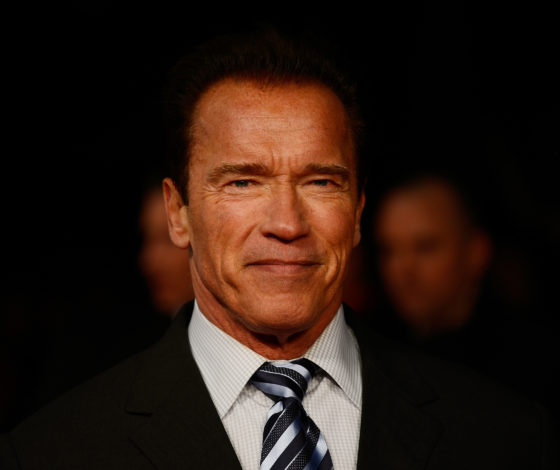 Редкое фото: выход похудевшего сына Арнольда Шварценеггера