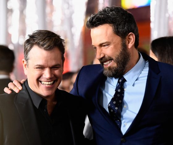 Лучший друг Бена Аффлека Мэтт Дэймон позирует с Дженнифер Лопес