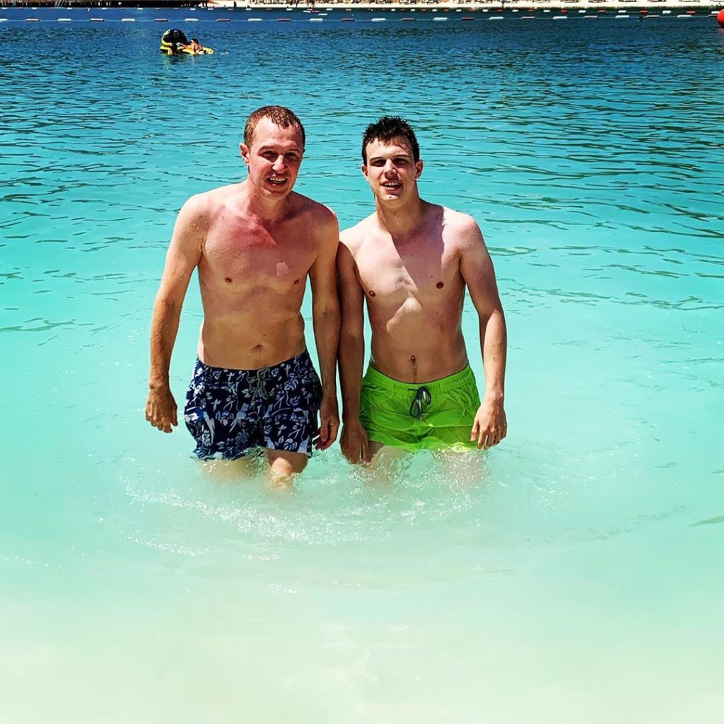 Сын Игоря Верника Гриша