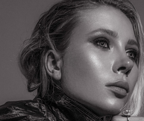 Эксклюзив: новая ведущая шоу «Орел и Решка» Юлия Коваль о дружбе с Настей Ивлеевой, сыне и самых дорогих покупках