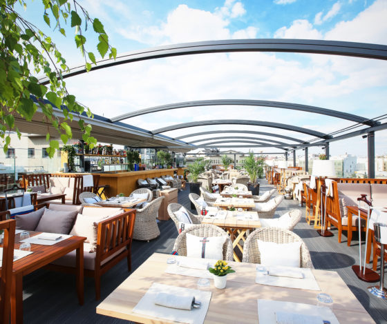 Ресторан Mushrooms: летняя веранда открыта