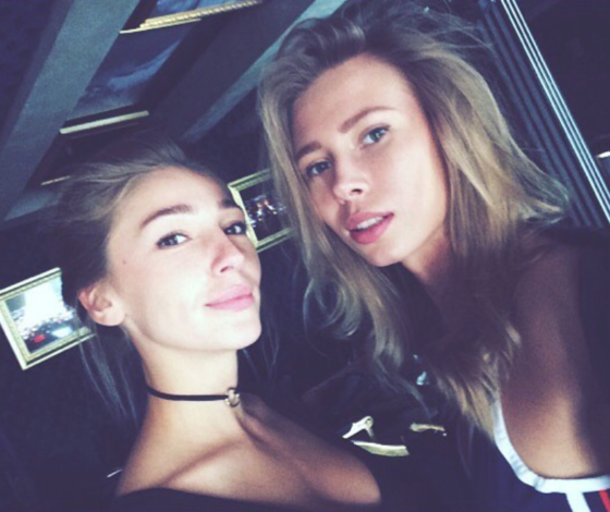 «Очень просим тебя не ругаться»: Настя Ивлеева и Юлия Коваль извинились перед Айзой Анохиной