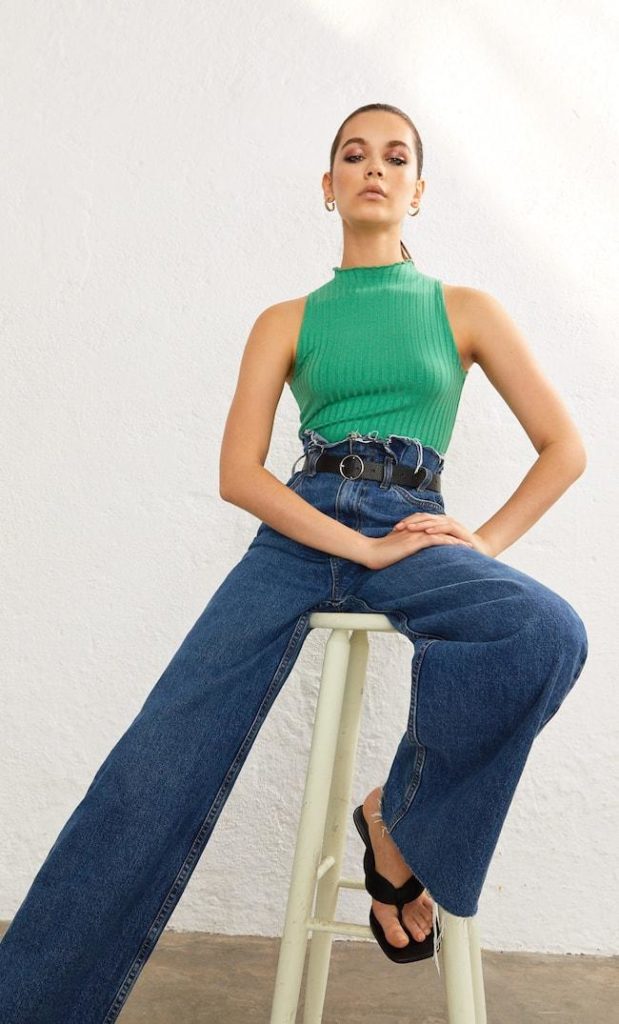 Топ Stradivarius, 2999 P. (stradivarius.com)