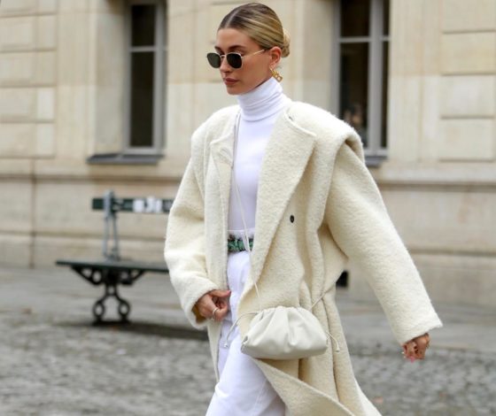 На каждый день недели: повторяем повседневные образы Хейли Бибер