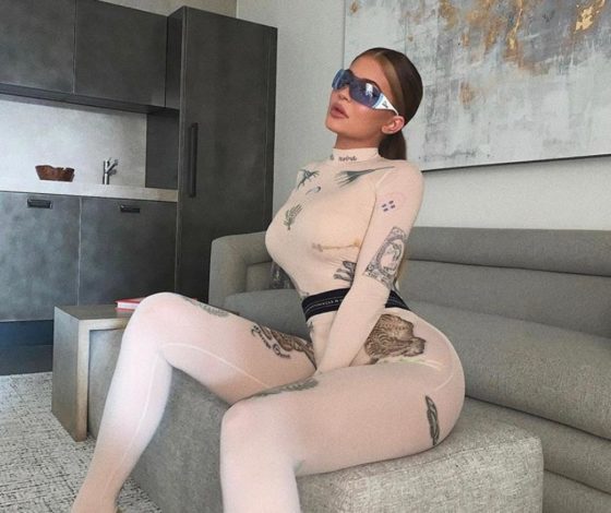 Тест: угадай, в какие бренды одеты звезды