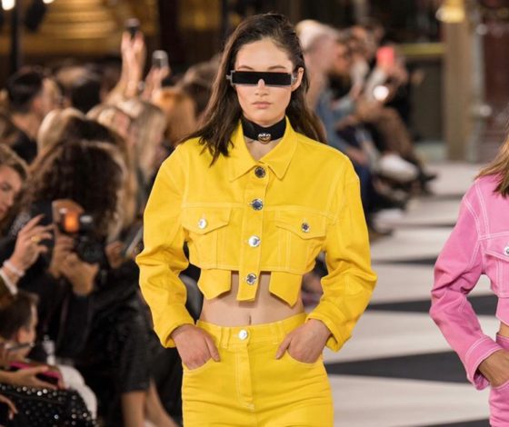 Главный тренд: какие джинсовые куртки носить летом