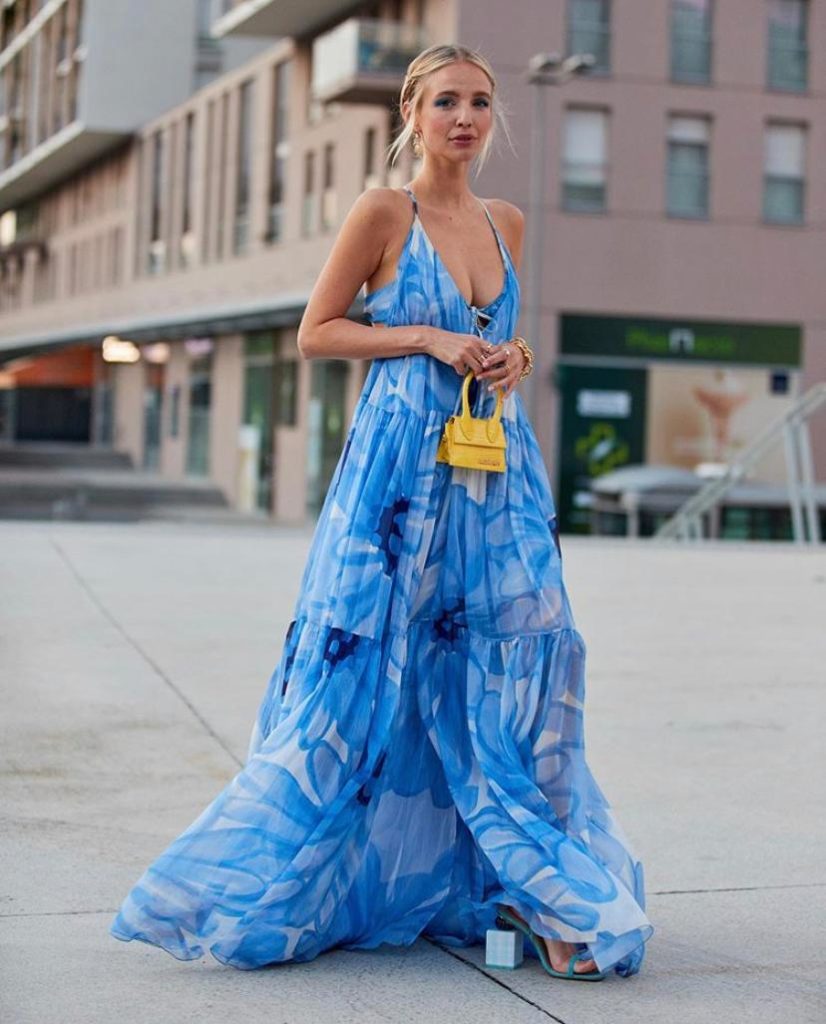 А в таком платье ты покоришь всех! Кстати, оно идеально сочетается с маленькой сумочкой