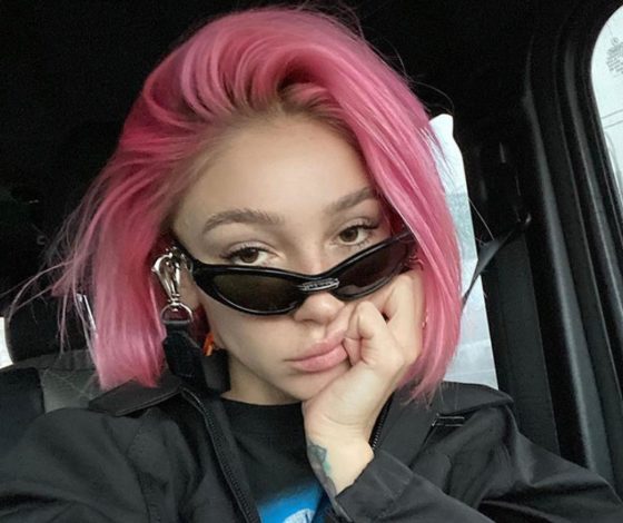 «Тест показал корону уже у всей семьи»: Настя Ивлеева рассказала о заболевании коронавирусом