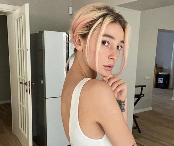 Сколько стоит: платье Насти Ивлеевой