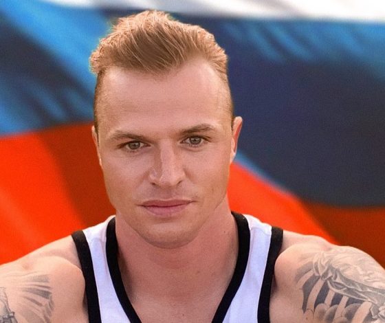 Напился и орал: футболист Дмитрий Тарасов устроил дебош на борту самолета