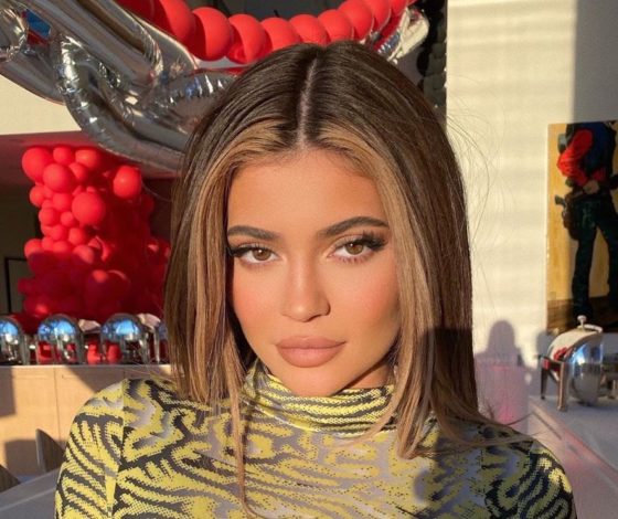 Маникюр дня: Кайли Дженнер и ее смелый выбор