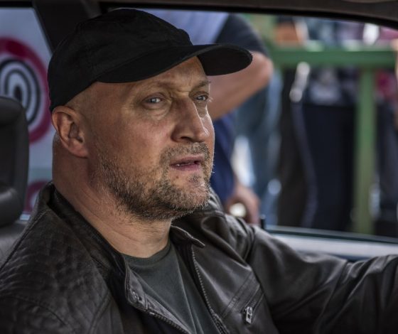 «Предложил заехать в отель на полчасика»: TikTok-блогер обвинила Гошу Куценко в домогательствах. Рассказываем, что ответил актер