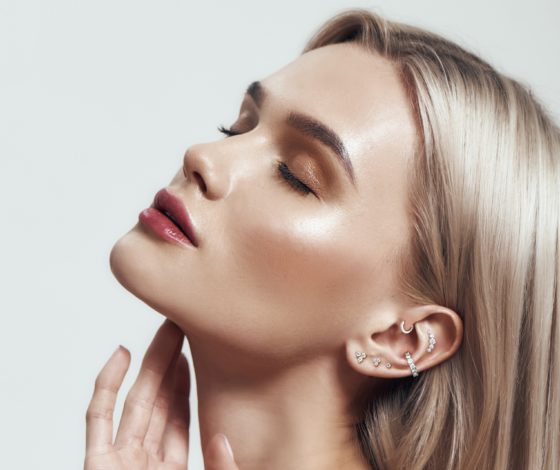 Стильные аксессуары: миниатюрные каффы и серьги с бриллиантами в новой коллекции El Piercing Jewelry