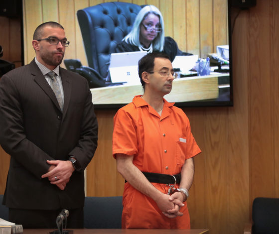 Обсуждают в Сети: скандальный фильм Netflix о враче-педофиле