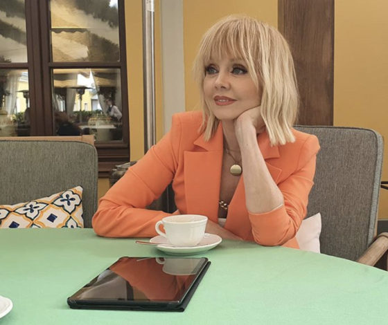 «Мы даже имя придумали»: певица Валерия рассказала о неудачной беременности, насилии в семье и слухах о сыне