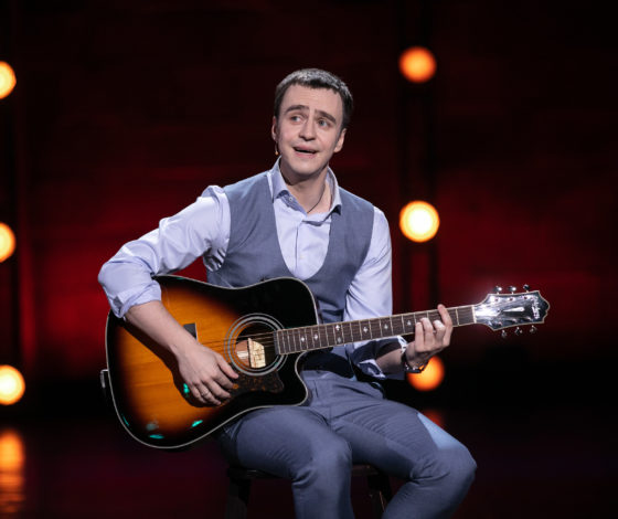 Обсуждают в Сети: комика Ивана Абрамова раскритиковали из-за слов об изменах и лишнем весе жены