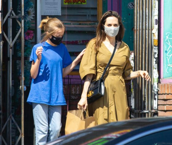 Новый выход: Анджелина Джоли с дочкой на шопинге