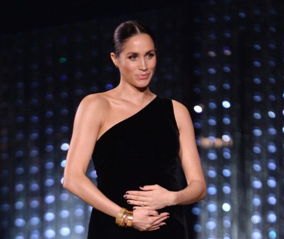 Дворец считает нормальным так поступать с беременной женщиной: кто поддержал Меган Маркл после обвинений в буллинге