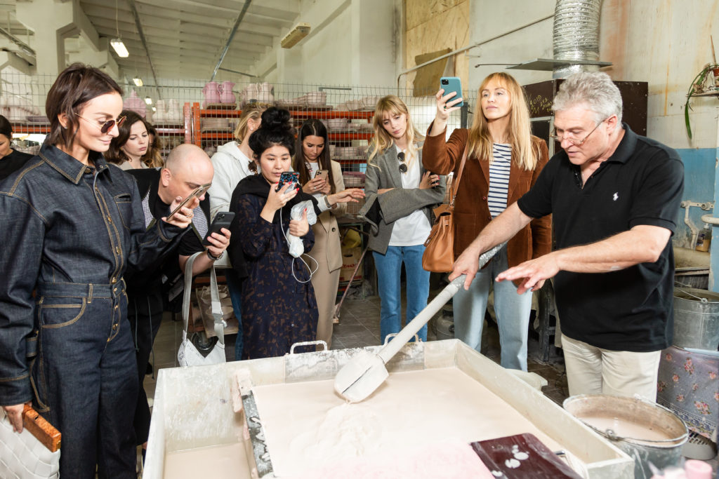 Гжельский завод