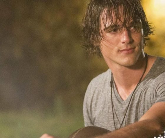 «Рад был оказаться в кругу друзей»: Джейкоб Элорди о съемках в «Будке поцелуев»