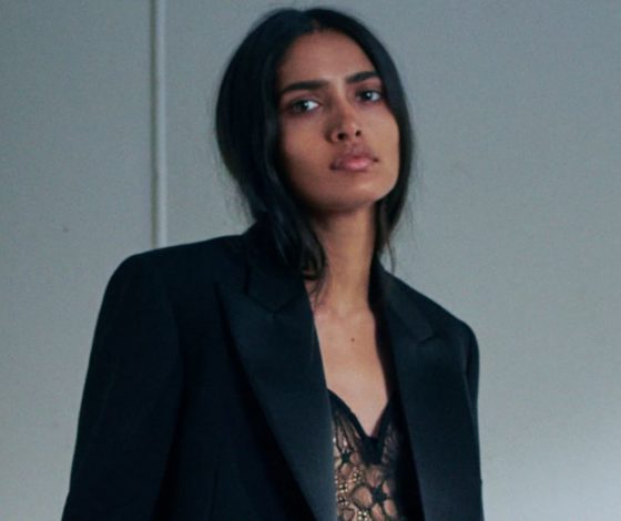 Виктория Бекхэм выпустила круизную коллекцию: рассказываем, почему ее хотят все