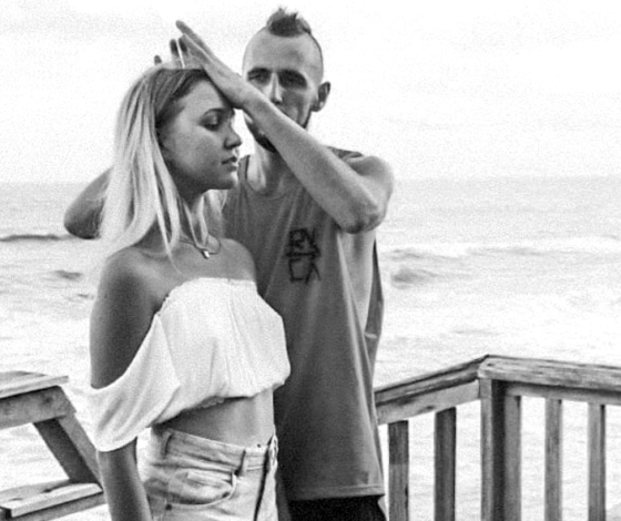 «Он даже на Бали пытался ее достать, все запрещал»: бойфренд погибшей Насти Тропицель рассказал о ее конфликте с отцом