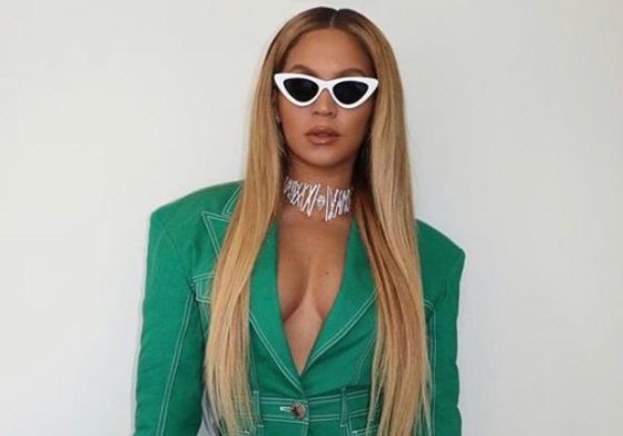 15 стильных брючных костюмов