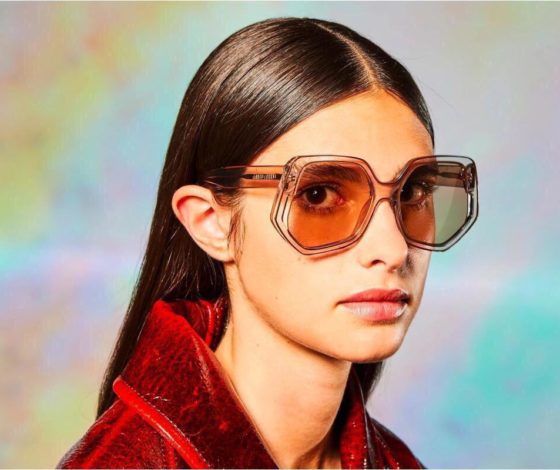 Сандалии на платформе и сумки-корзины: Miu Miu выпустили летнюю коллекцию. Изучаем