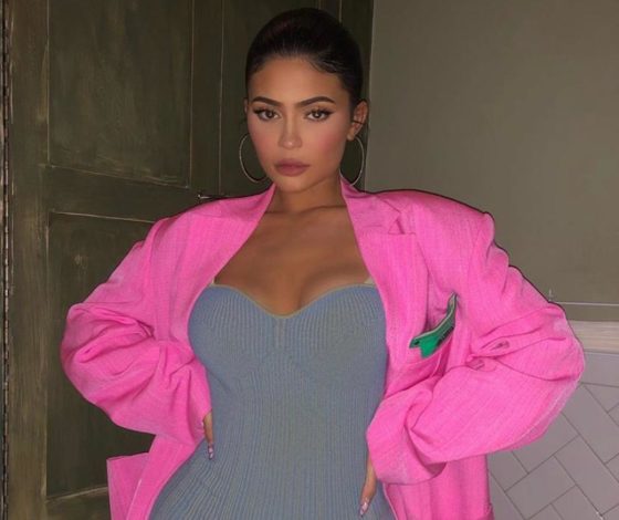 Тренд сезона: 15 розовых вещей на лето