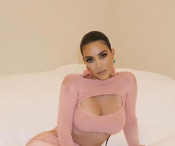 В опасном мини: топ летних образов звёзд