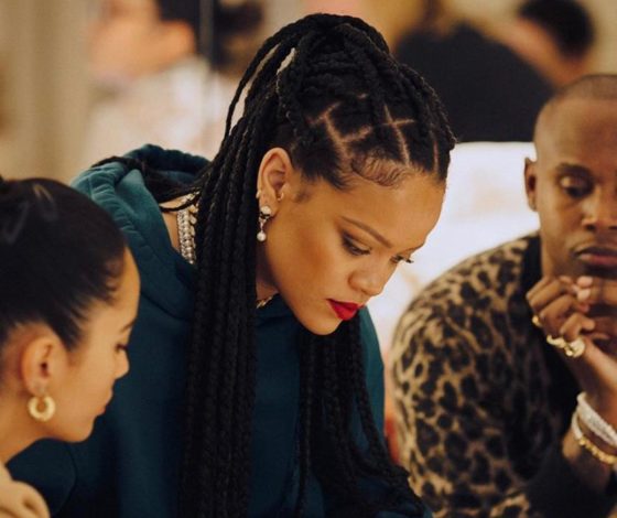 Рианна и Амина Муадди выпускают коллекцию обуви: как она будет выглядеть