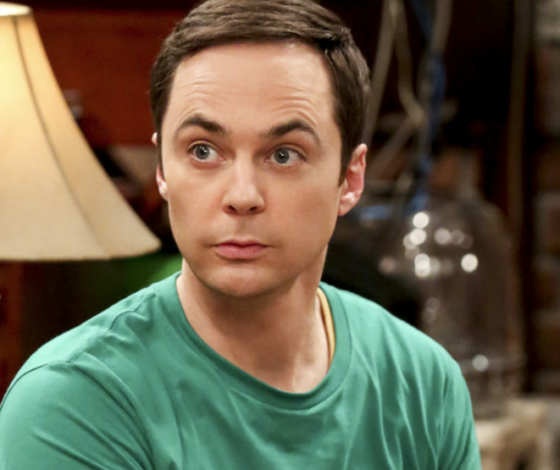 «Балансировал на краю обрыва»: главная звезда «Теории большого взрыва» Джим Парсонс рассказал, почему покинул сериал после 12 сезонов