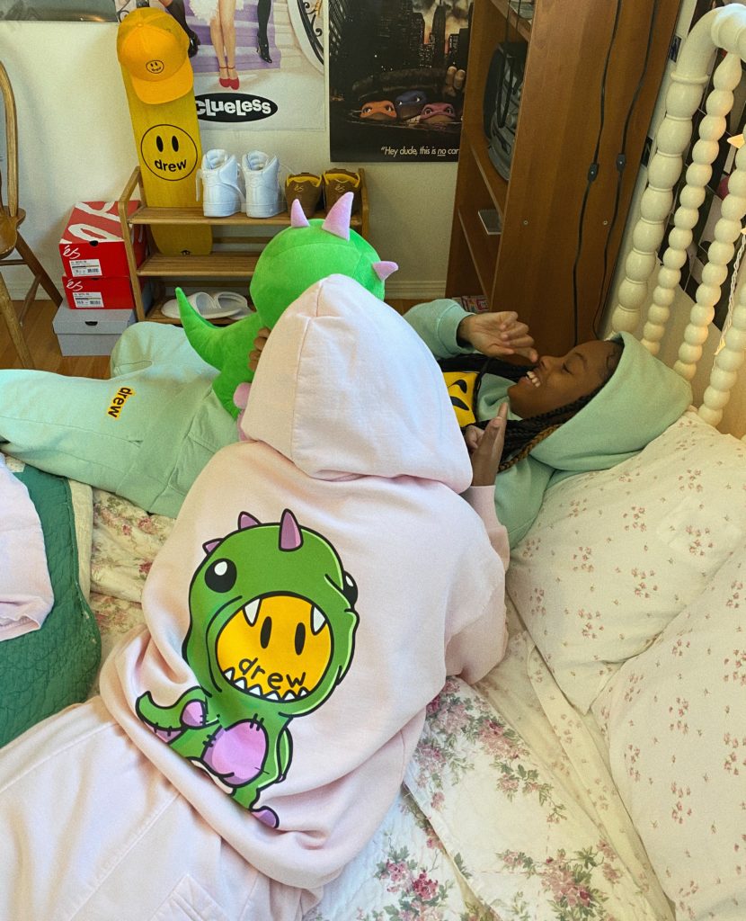 Drew House, 10100 Р. (thehouseofdrew.com)