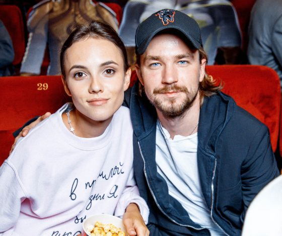 Александр Петров и Стася Милославская, Светлана Иванова и Джаник Файзиев и другие на премьере фильма «Вратарь Галактики»