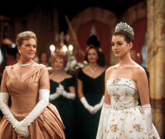 Тяжелая ноша: собрали главные свадебные тиары британской королевской семьи