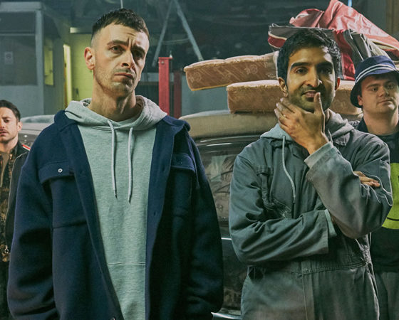 Для настроения: комедийный сериал «Голяк» с Руди из «Отбросов»