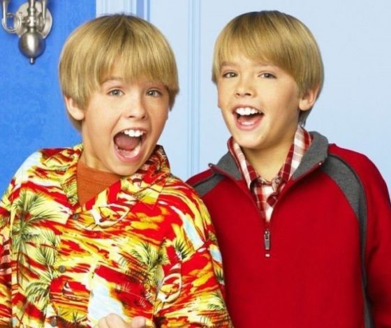 Вспомнить все: как сейчас выглядят звезды сериала «Все тип-топ, или жизнь Зака и Коди»