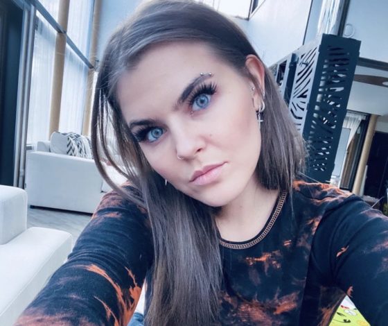 «У меня все свое»: солистка Little Big ответила на слухи о пластике