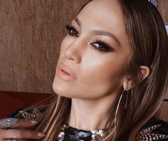 Среди его клиенток Джей Ло и другие: топ лучших работ звездного визажиста Ханга Ванго