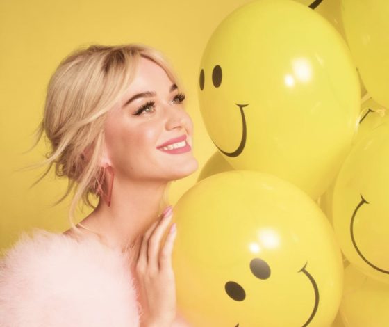 «Маленькая розовая комната»: Кэти Перри впервые показала детскую